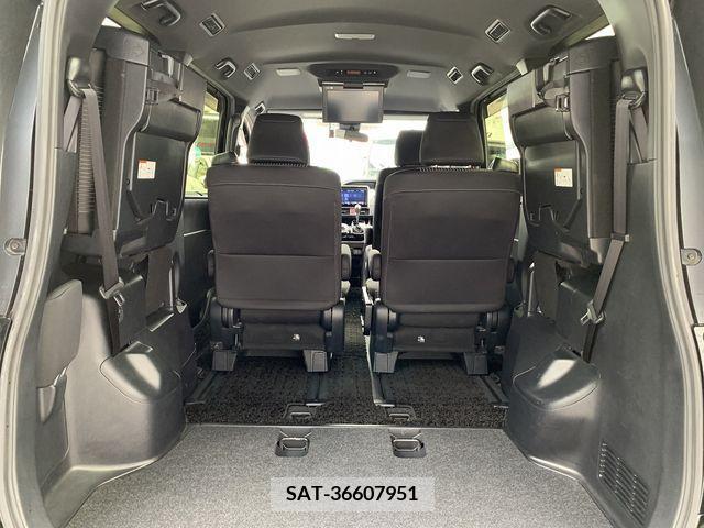 Toyota VOXY 2018-12 321601-23
