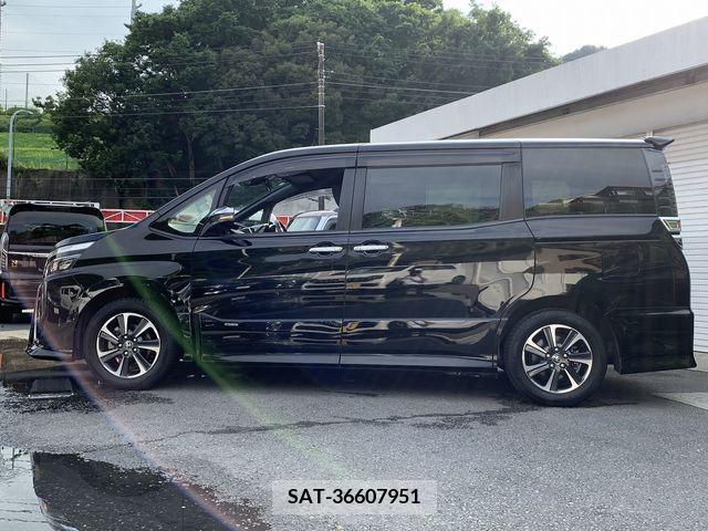Toyota VOXY 2018-12 321601-8