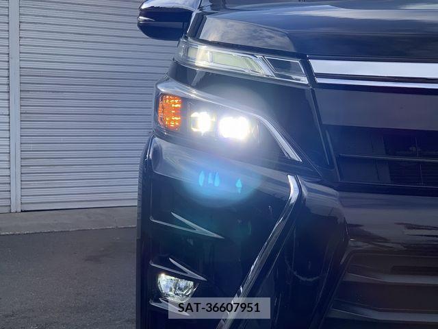 Toyota VOXY 2018-12 321601-13