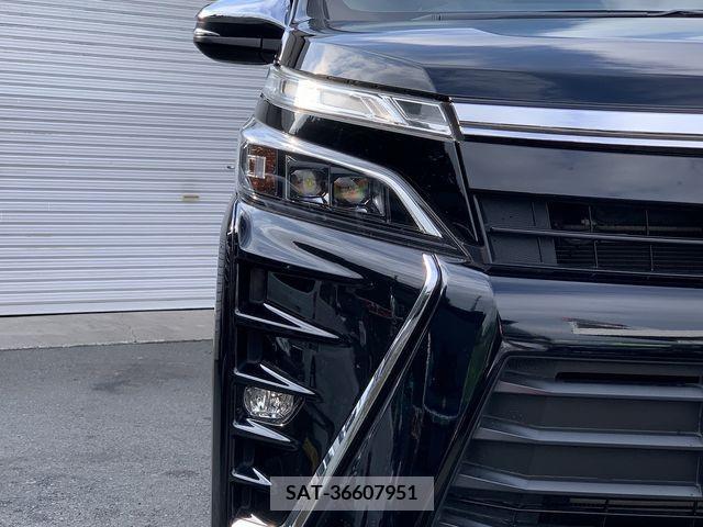 Toyota VOXY 2018-12 321601-12