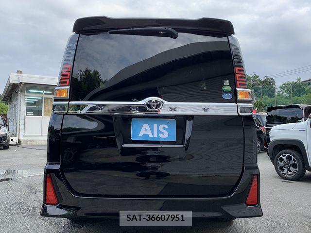 Toyota VOXY 2018-12 321601-6