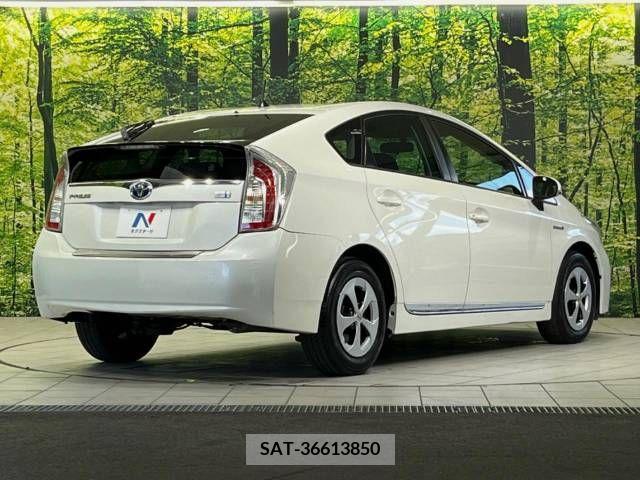 Toyota PRIUS 2012-07 366602-17