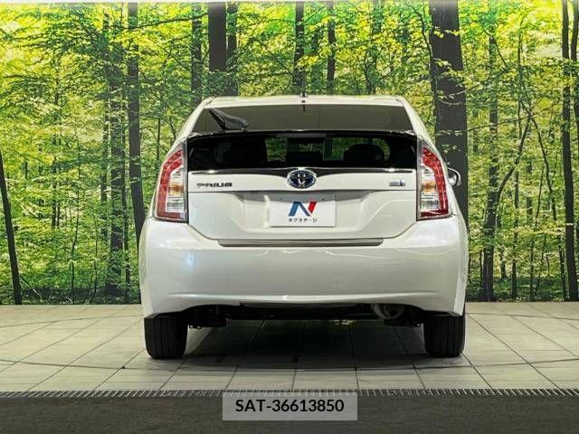 Toyota PRIUS 2012-07 366602-15