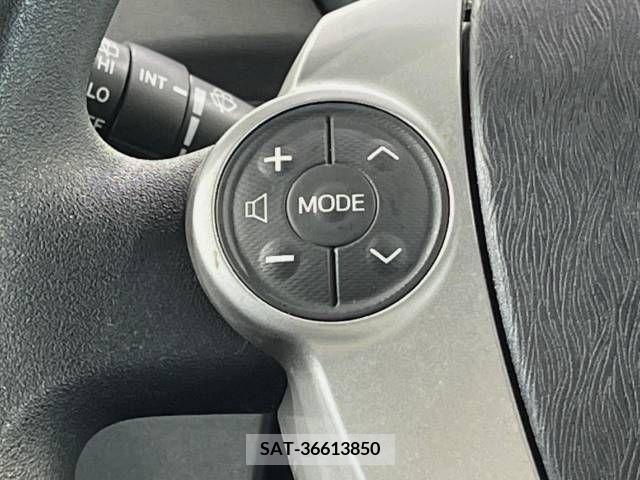 Toyota PRIUS 2012-07 366602-3