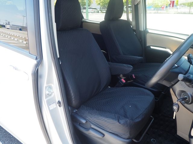 Toyota NOAH 2015-08 4830-18