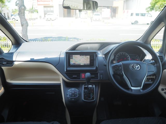 Toyota NOAH 2015-08 4830-13
