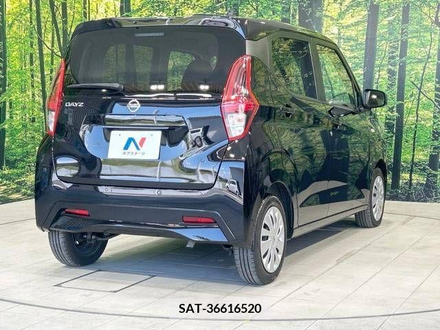 Nissan DAYZ 2022-06 323566-17