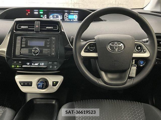 Toyota PRIUS 2016-07 256081-1