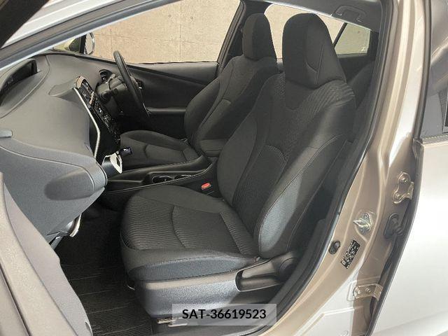 Toyota PRIUS 2016-07 256081-11