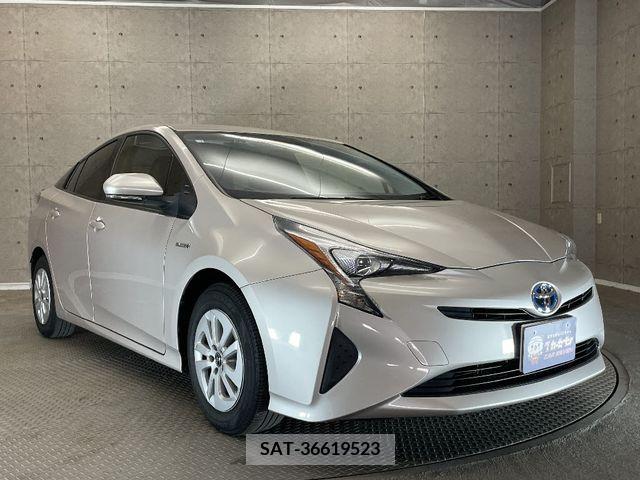 Toyota PRIUS 2016-07 256081-4