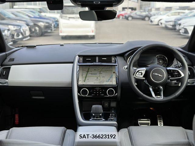 Jaguar E-PACE 2022-09 214699-4