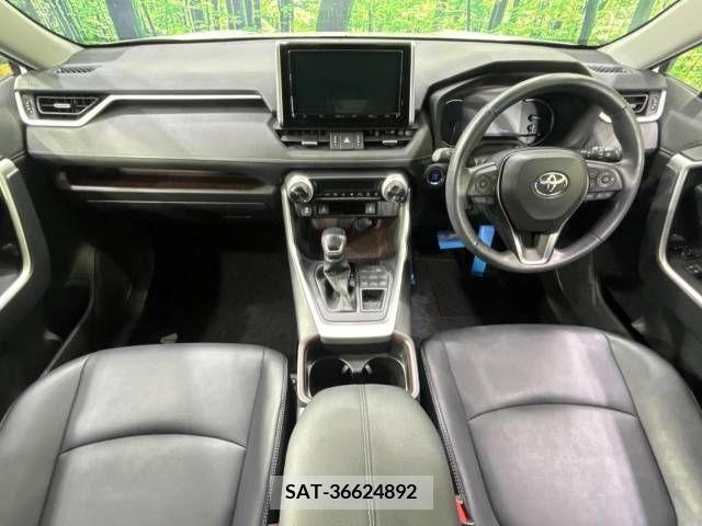 Toyota RAV4 2019-08 349589-1