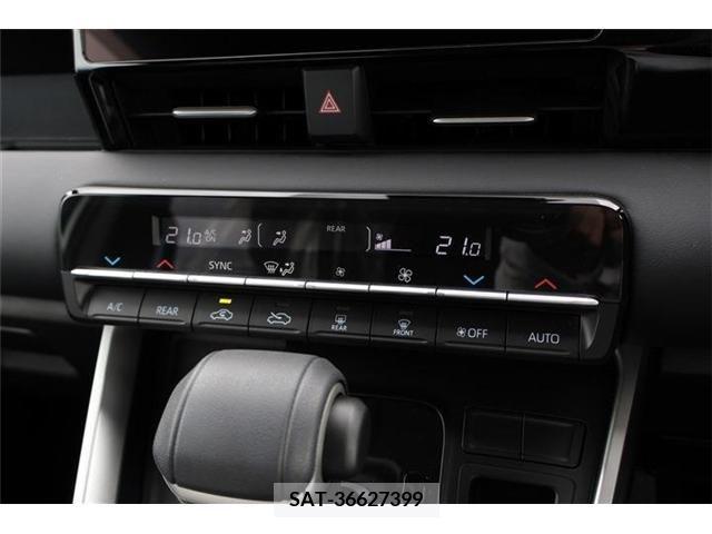 Toyota NOAH 2022-03 340605-16
