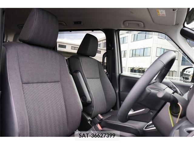 Toyota NOAH 2022-03 340605-21