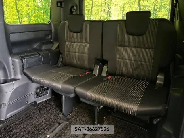 Toyota VOXY 2019-06 288987-10