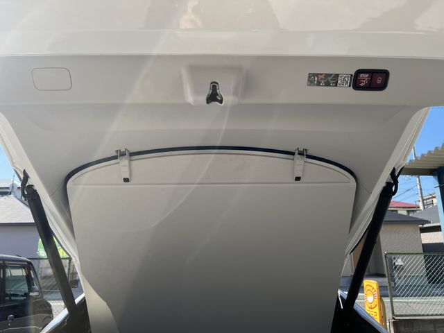 Mercedes Benz EQS 2022-10 28002-13