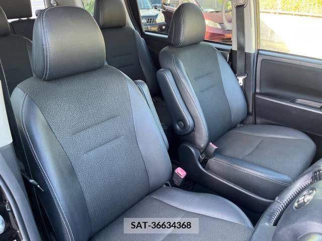 Toyota VOXY 2013-11 395010-8