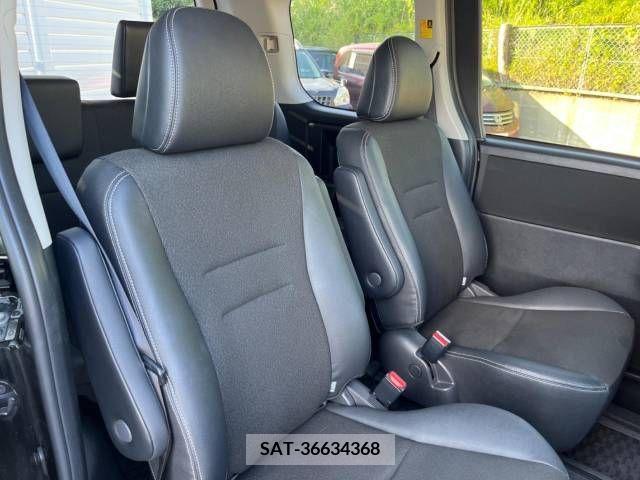 Toyota VOXY 2013-11 395010-9