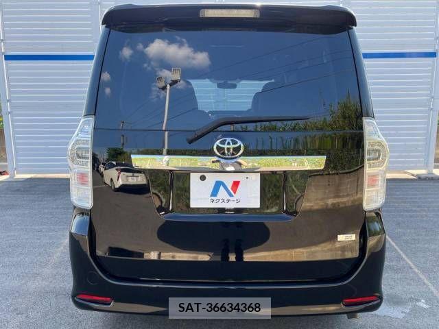 Toyota VOXY 2013-11 395010-16