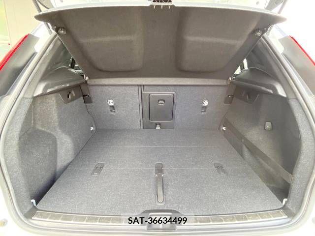 Volvo XC40 2019-07 288736-13