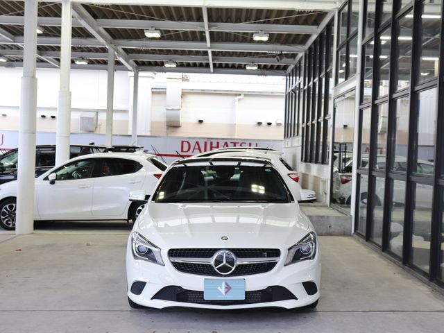 Mercedes Benz CLA-CLASS 2013-08 15943-1