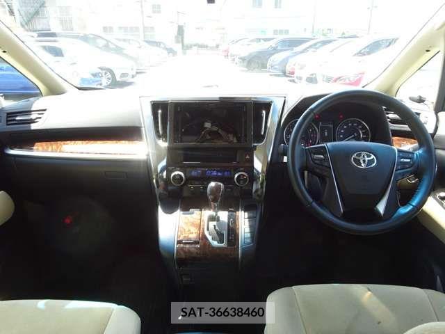 Toyota ALPHARD 2018-10 282953-1