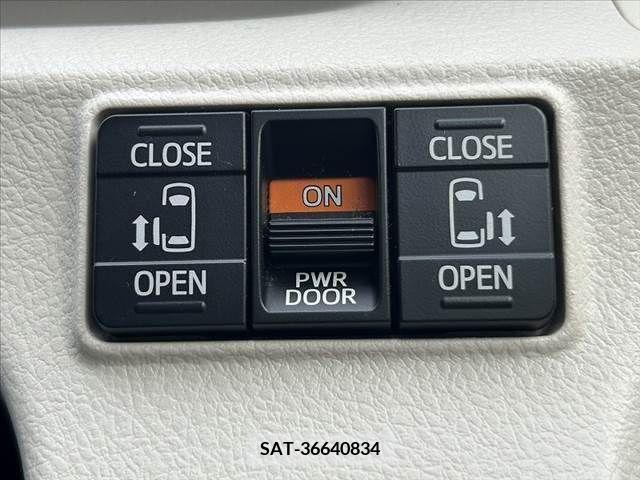 Toyota SIENTA 2015-12 285077-5