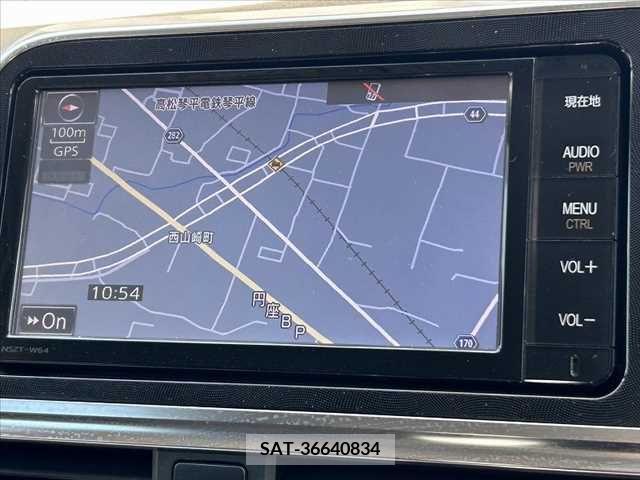 Toyota SIENTA 2015-12 285077-3