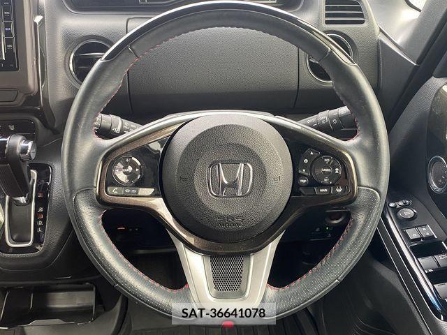 Honda N BOX CUSTOM 2019-01 279104-8