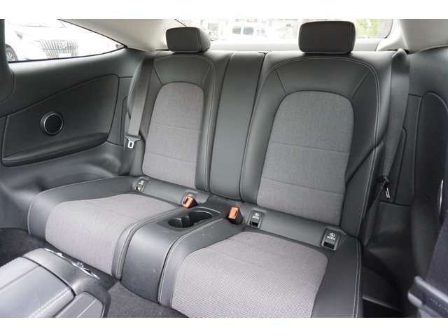 Mercedes Benz C-CLASS 2017-08 6688-17