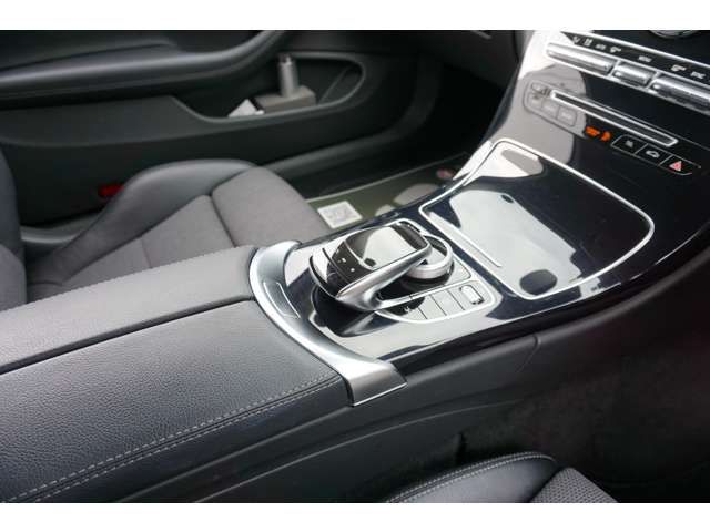 Mercedes Benz C-CLASS 2017-08 6688-11