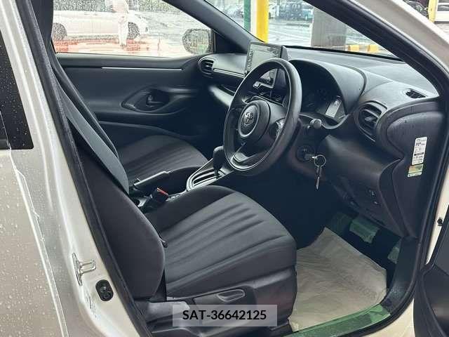 Toyota YARIS 2020-05 308745-11