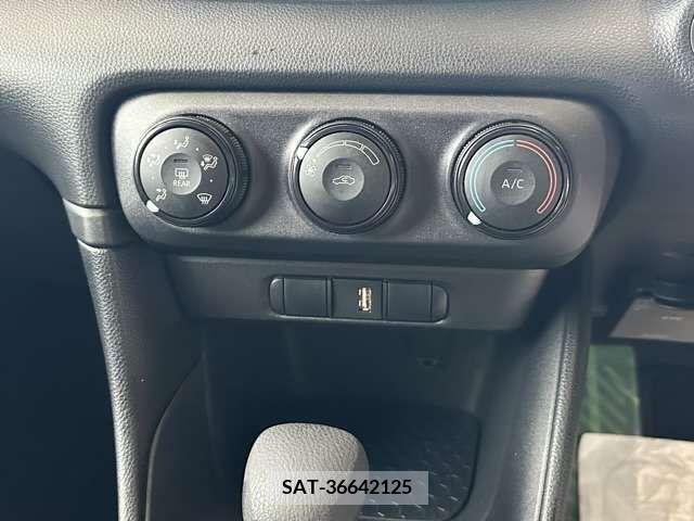 Toyota YARIS 2020-05 308745-15