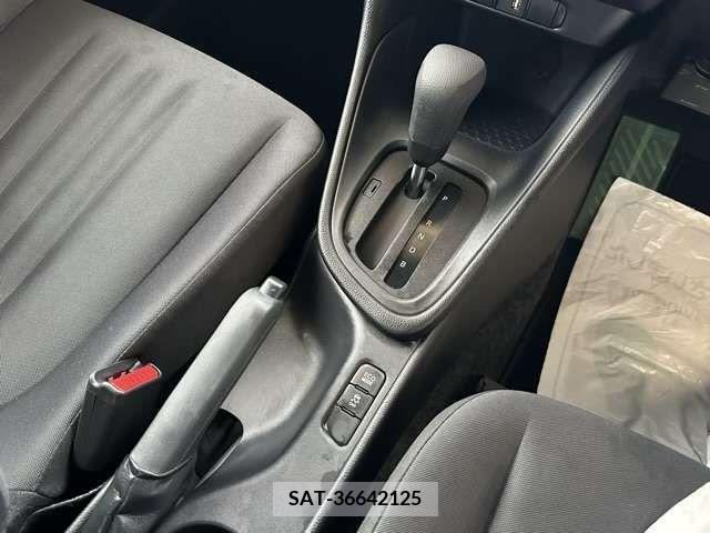 Toyota YARIS 2020-05 308745-14