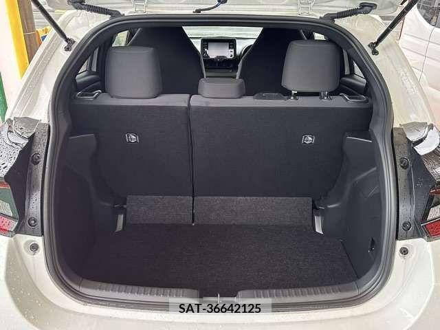 Toyota YARIS 2020-05 308745-8