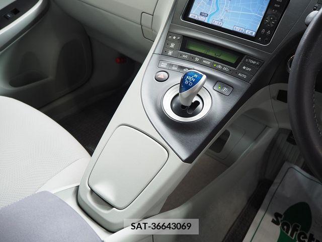 Toyota PRIUS 2011-09 374896-14