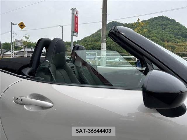 Mazda ROADSTER 2022-07 283395-6