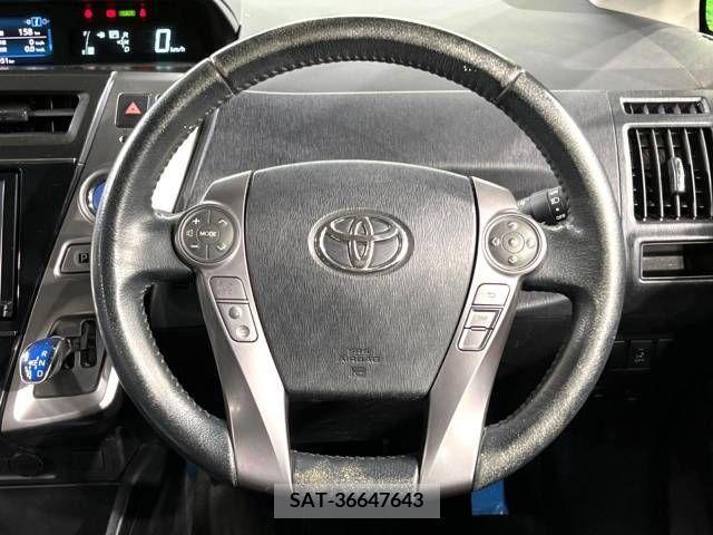 Toyota PRIUS ALPHA 2015-04 282449-11