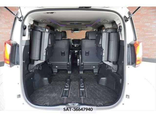 Toyota ALPHARD 2022-10 216741-8