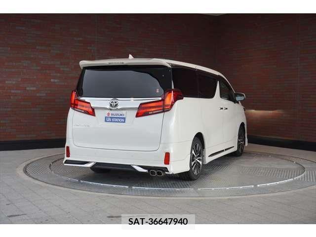Toyota ALPHARD 2022-10 216741-2