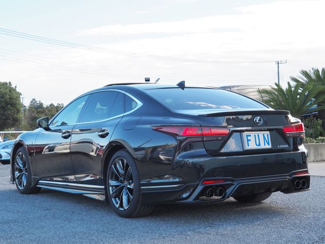 Lexus LS 2021-04 184454-5