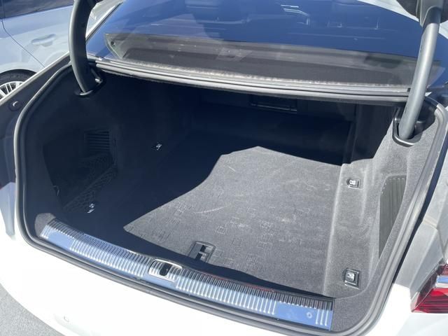 Audi S8 2022-02 8331-14