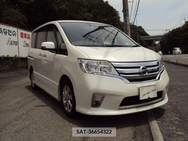 Nissan SERENA 2011-01 284314-2