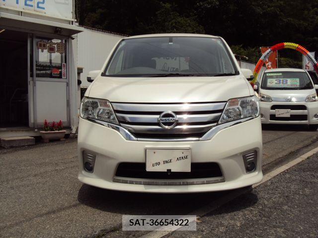 Nissan SERENA 2011-01 284314-1