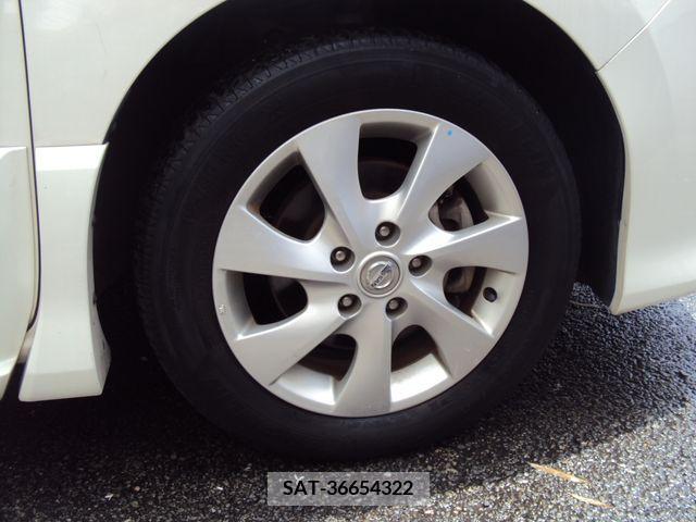 Nissan SERENA 2011-01 284314-18