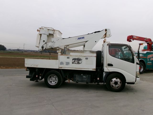 Hino DUTRO 2007-11 188592-4
