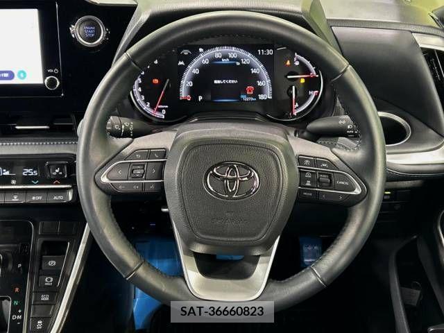Toyota VOXY 2022-03 215735-12