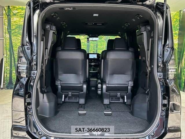 Toyota VOXY 2022-03 215735-11
