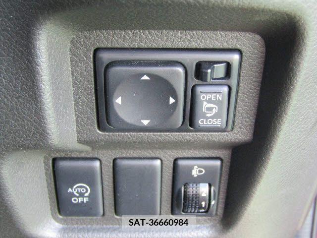 Nissan CUBE 2013-01 206213-10