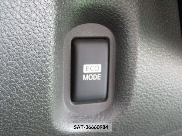 Nissan CUBE 2013-01 206213-11